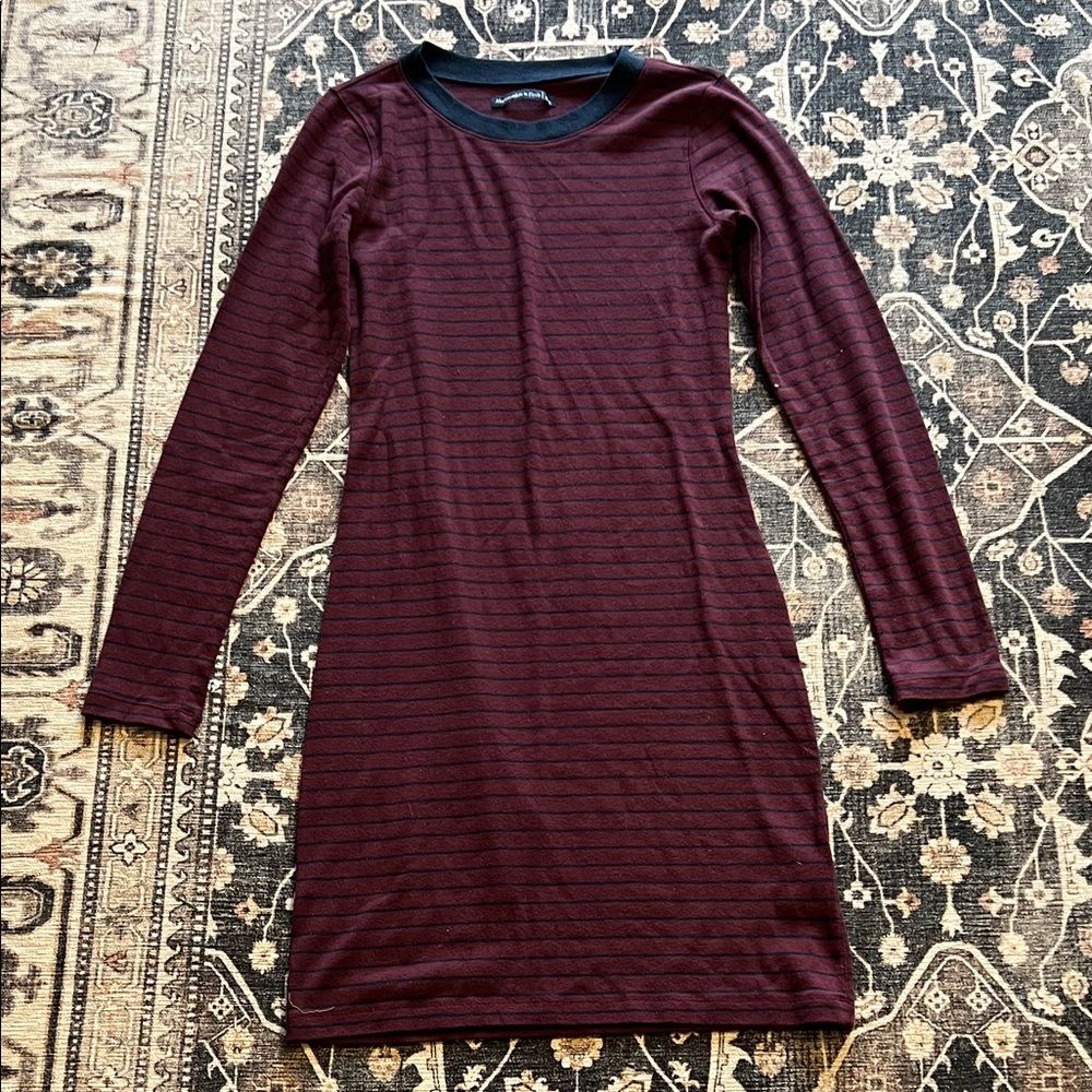 Women’s Abercrombie and Fitch Dress